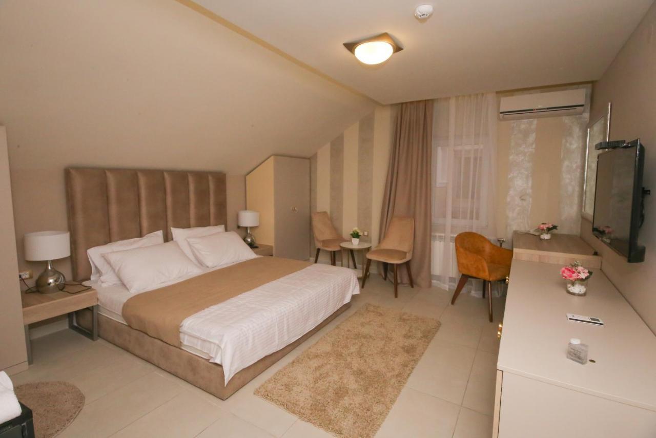 Bajadera Lux Hotel Белград Екстериор снимка