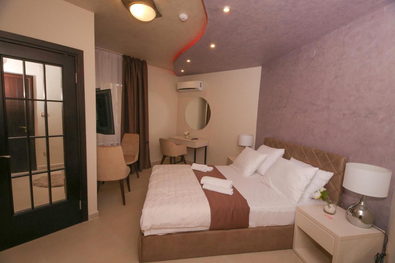 Bajadera Lux Hotel Белград Екстериор снимка
