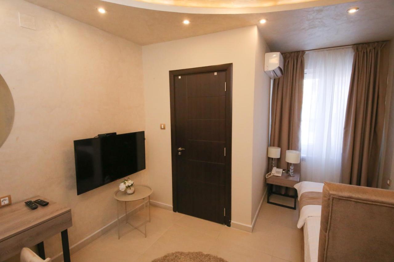 Bajadera Lux Hotel Белград Екстериор снимка