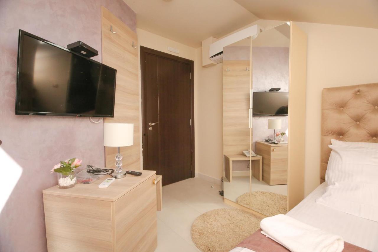 Bajadera Lux Hotel Белград Екстериор снимка