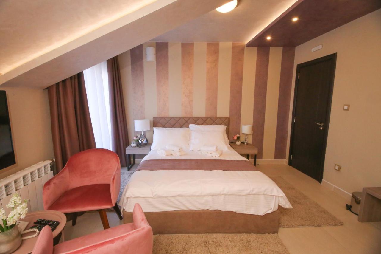 Bajadera Lux Hotel Белград Екстериор снимка