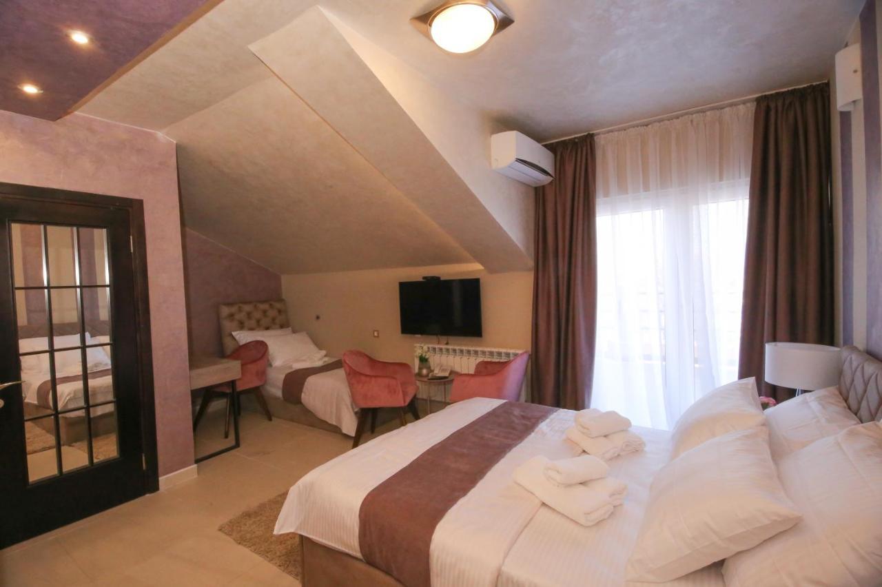 Bajadera Lux Hotel Белград Екстериор снимка