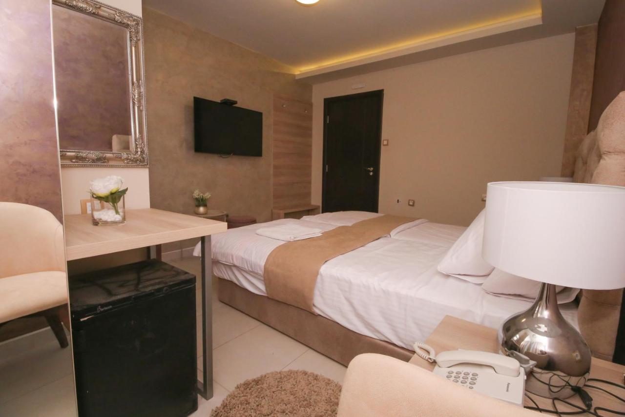 Bajadera Lux Hotel Белград Екстериор снимка