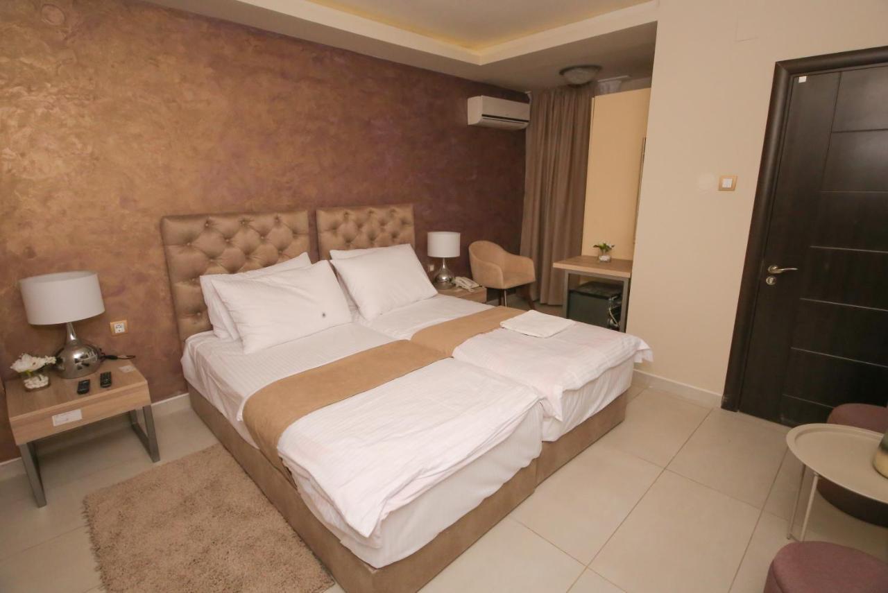 Bajadera Lux Hotel Белград Екстериор снимка